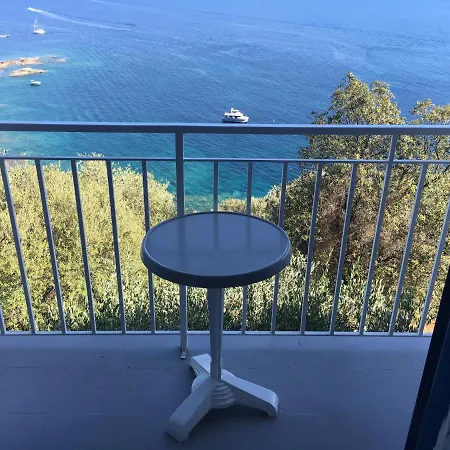 Bel Mare 3* Cargèse